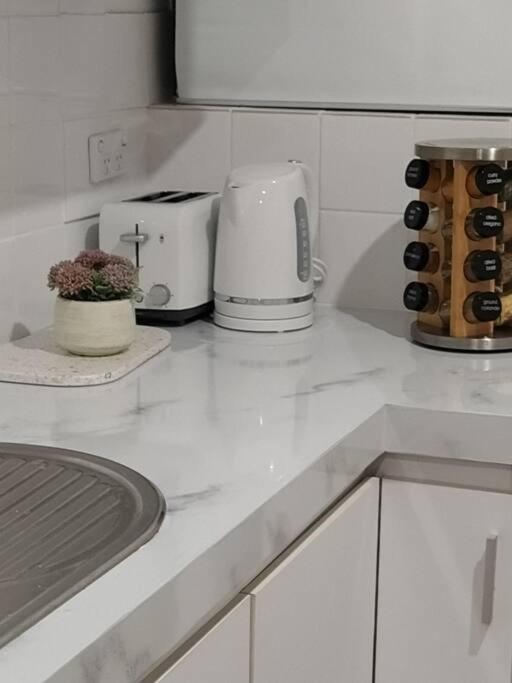 Simply Delightful Unit Close To Cbd And Beach Perth Dış mekan fotoğraf